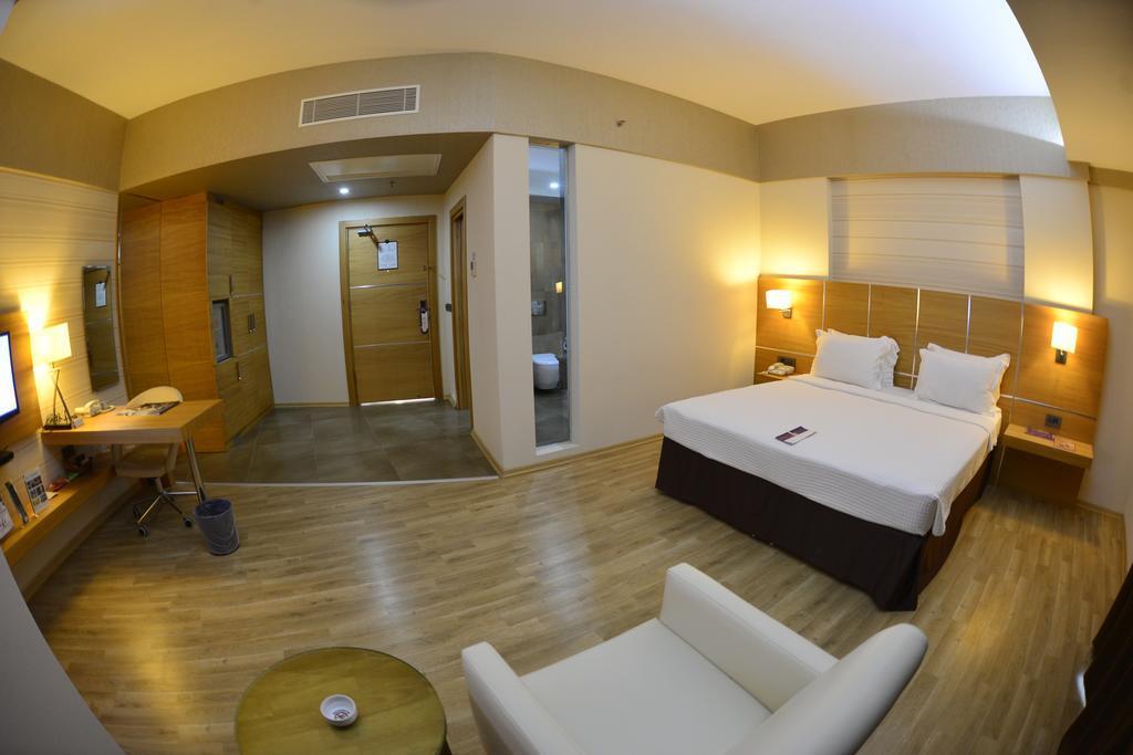 Anemon Grand Adana Otel Екстер'єр фото