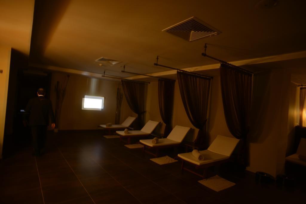 Anemon Grand Adana Otel Екстер'єр фото