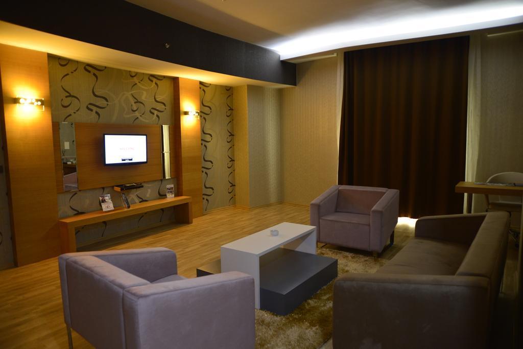 Anemon Grand Adana Otel Екстер'єр фото