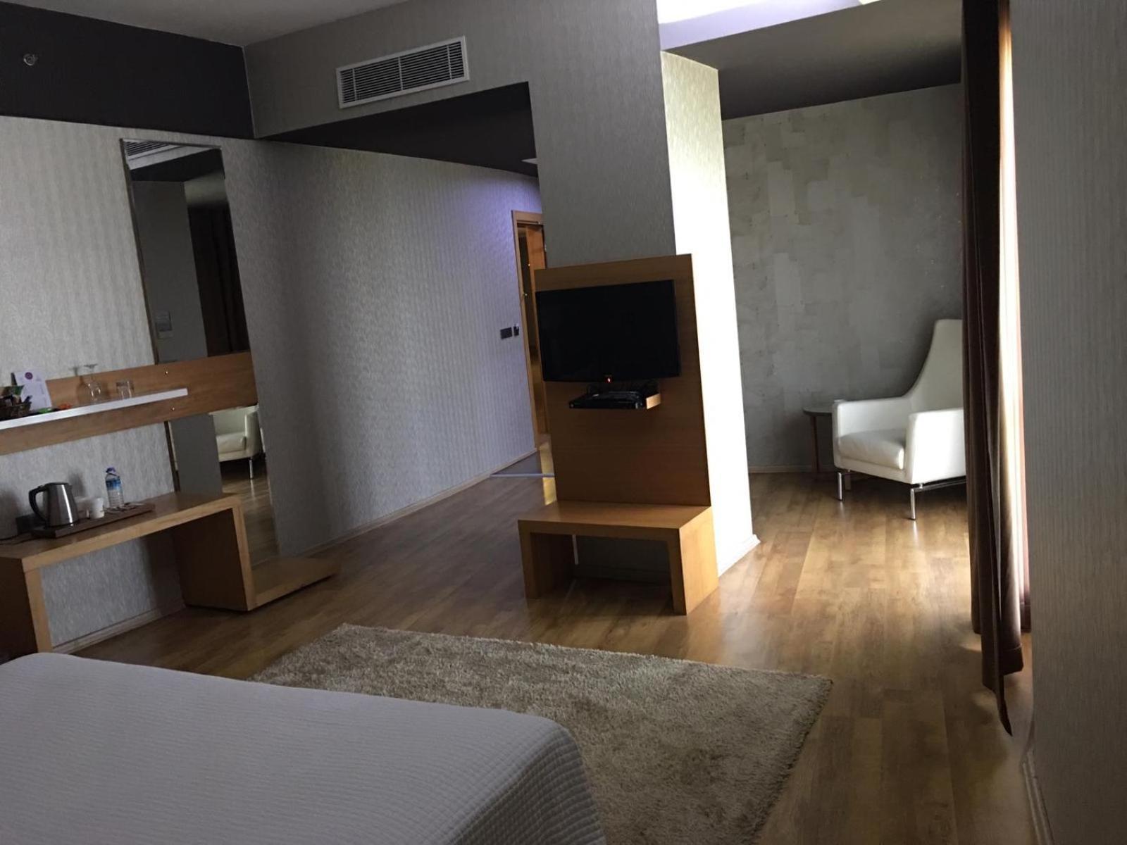 Anemon Grand Adana Otel Екстер'єр фото