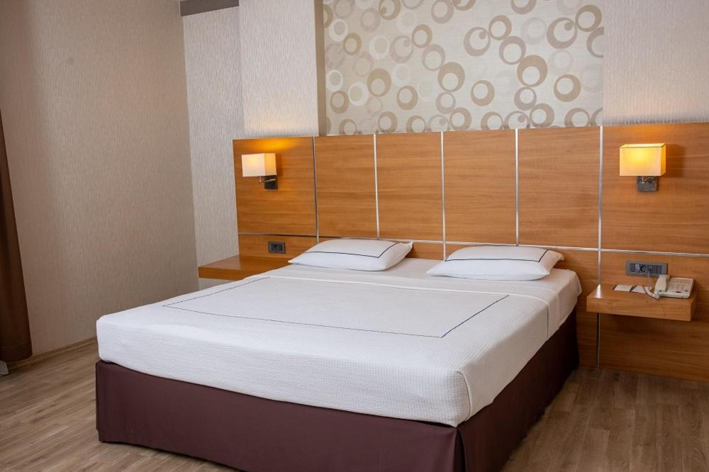 Anemon Grand Adana Otel Екстер'єр фото