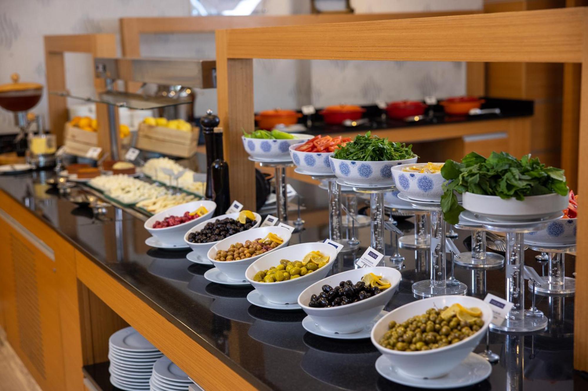 Anemon Grand Adana Otel Екстер'єр фото