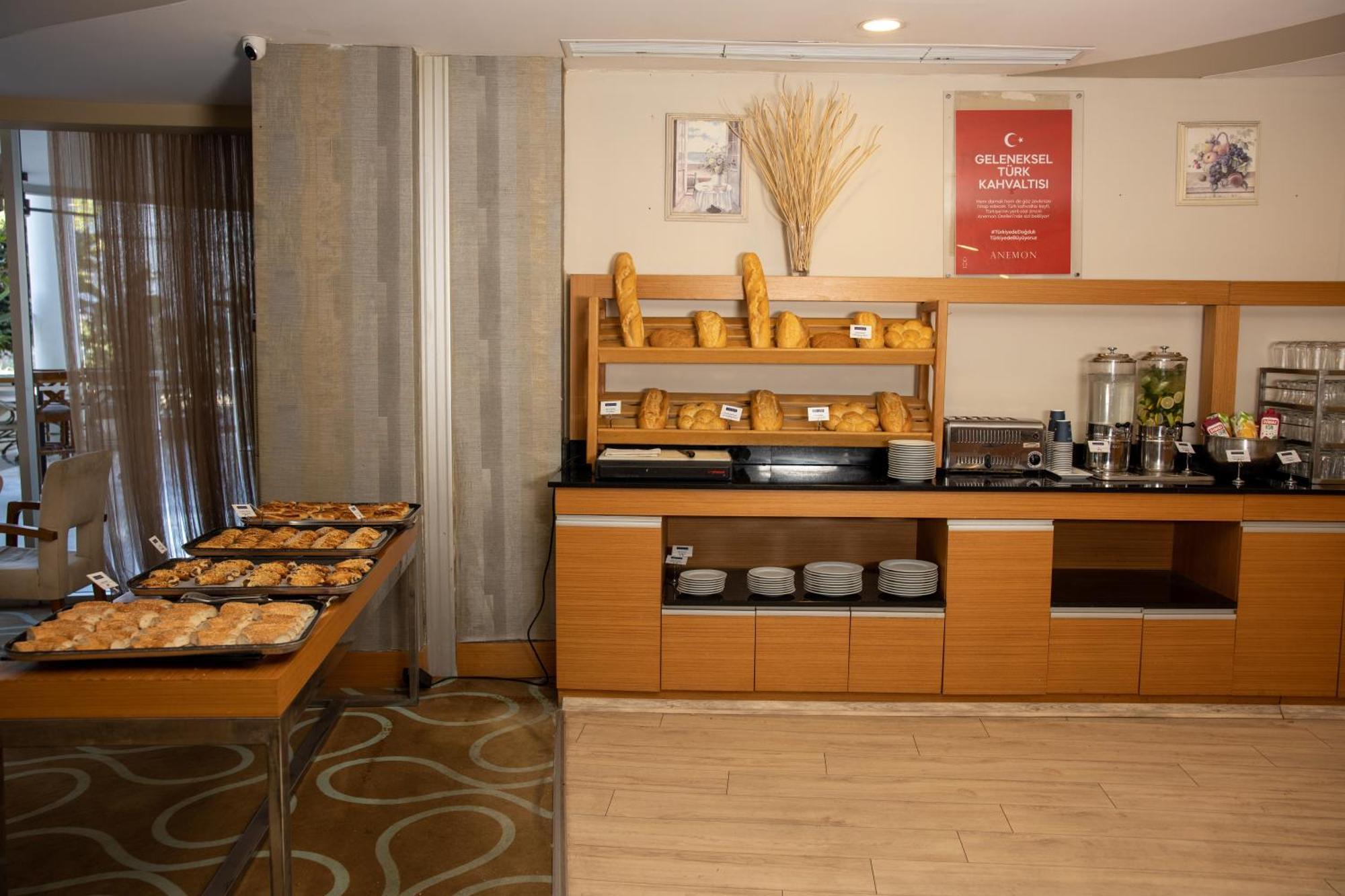 Anemon Grand Adana Otel Екстер'єр фото