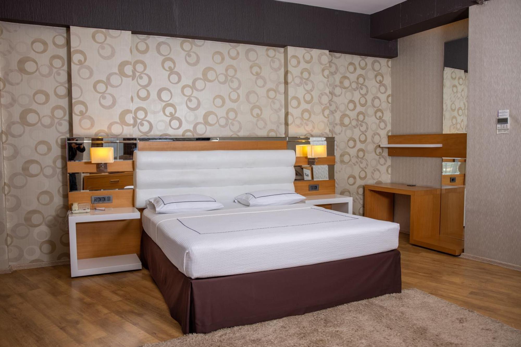 Anemon Grand Adana Otel Екстер'єр фото